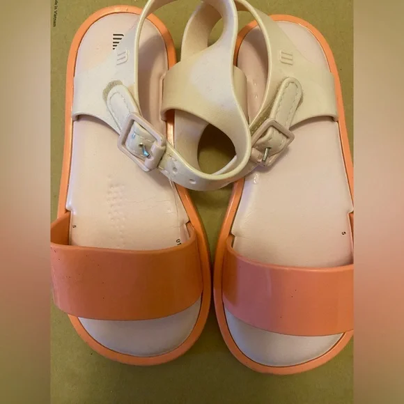 Used - Picture 1 of 6